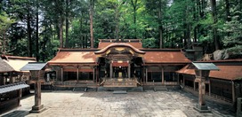 諏訪大社　上社本宮