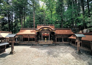 諏訪大社　上社本宮