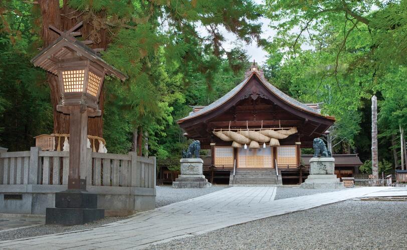 諏訪大社　下社秋宮