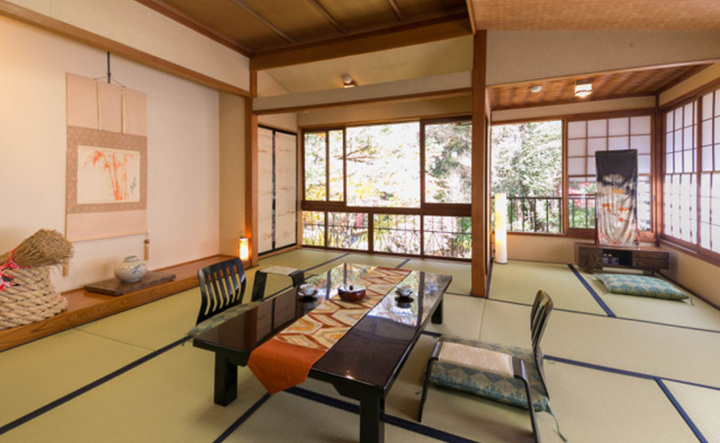 聴泉閣かめや　本館客室