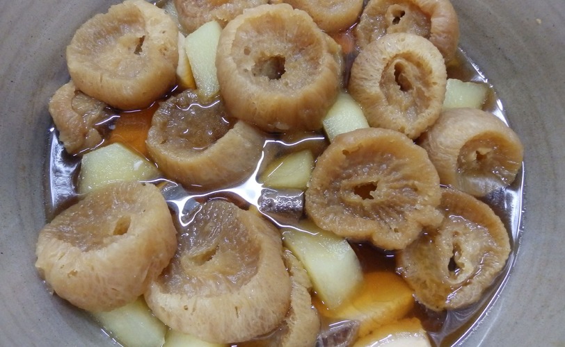 茅野市の寒さを利用した凍み大根の煮物