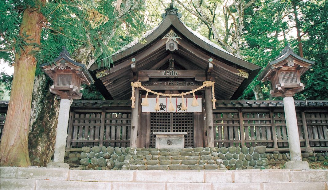 諏訪大社　下社秋宮