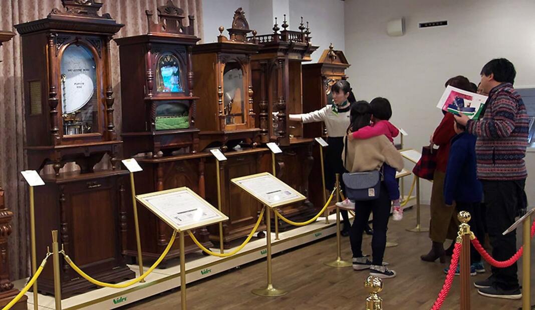 諏訪大社　下社秋宮